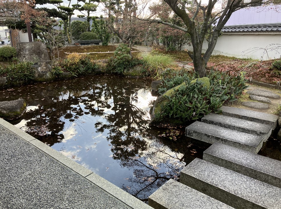 清洲城内の庭池