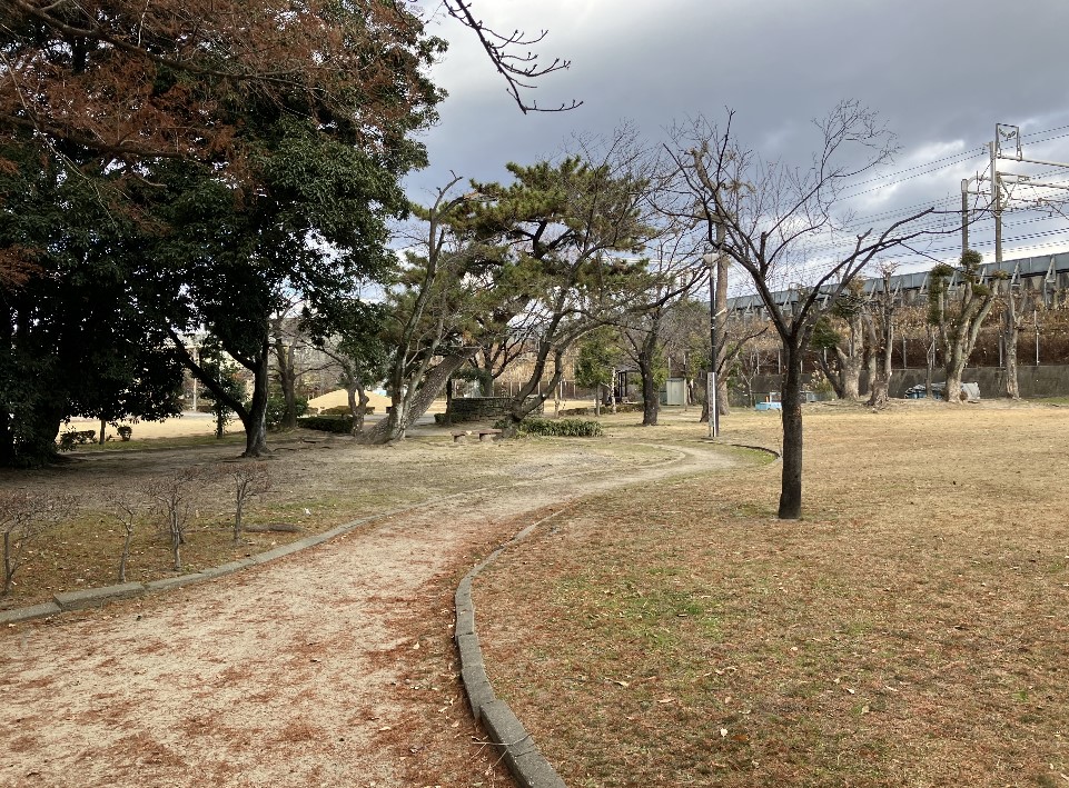 清澄公園内の歩道