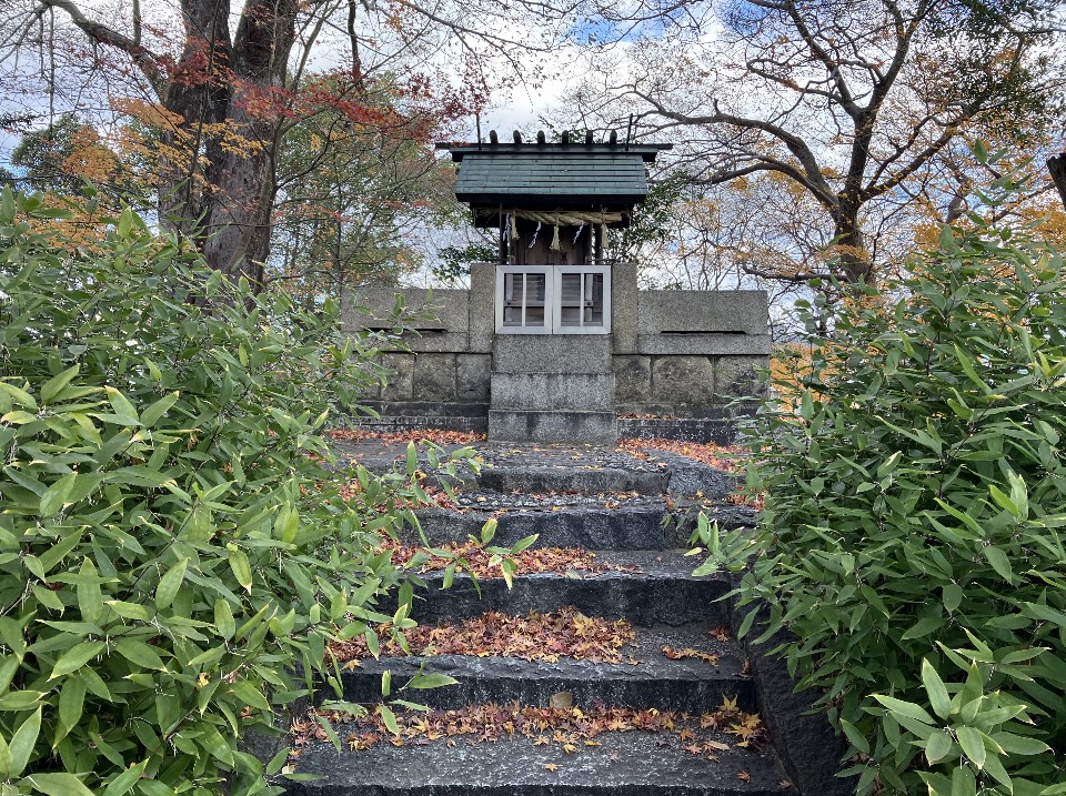 織田信長を祀る社