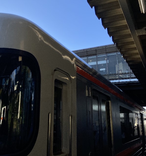 鵜沼駅のホーム