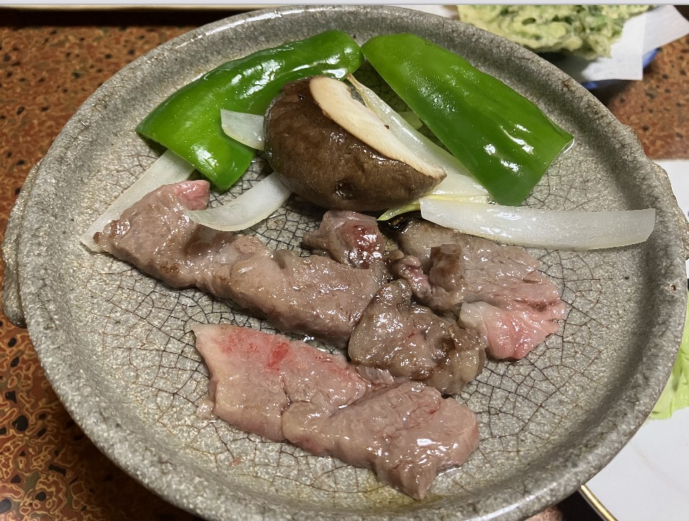 飛騨牛の岩塩焼