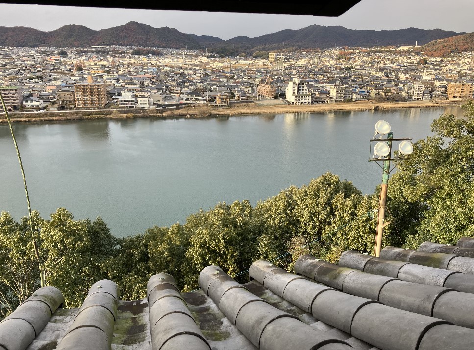 天守閣までの通路からの景色２