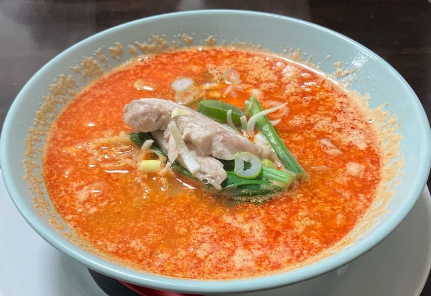 秋鈴閣：白胡麻担々麵