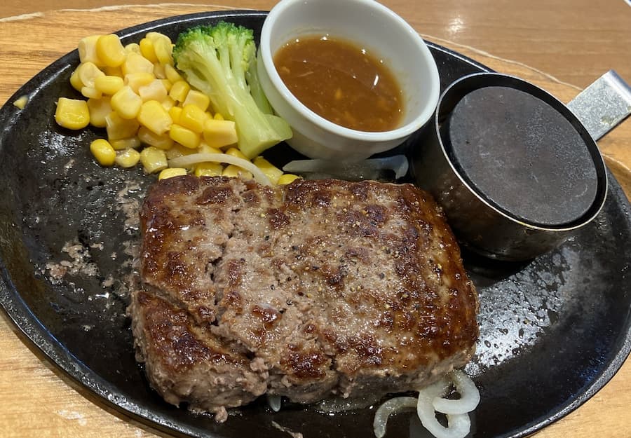 ココス：ビーフハンバーグステーキ