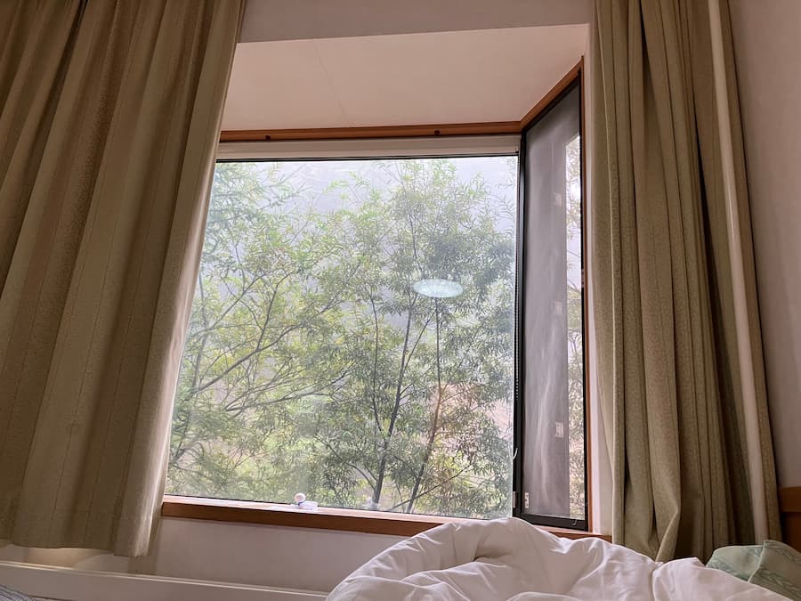 万座高原ホテル：部屋窓