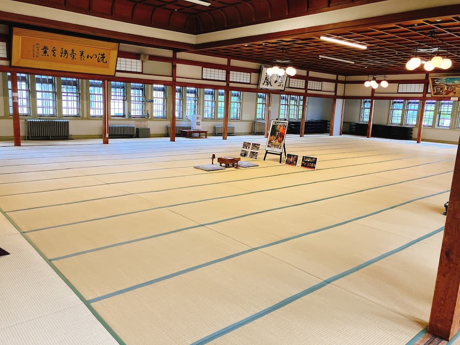 片倉館：204畳の部屋