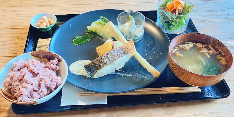お食事けんろく：鱸料理