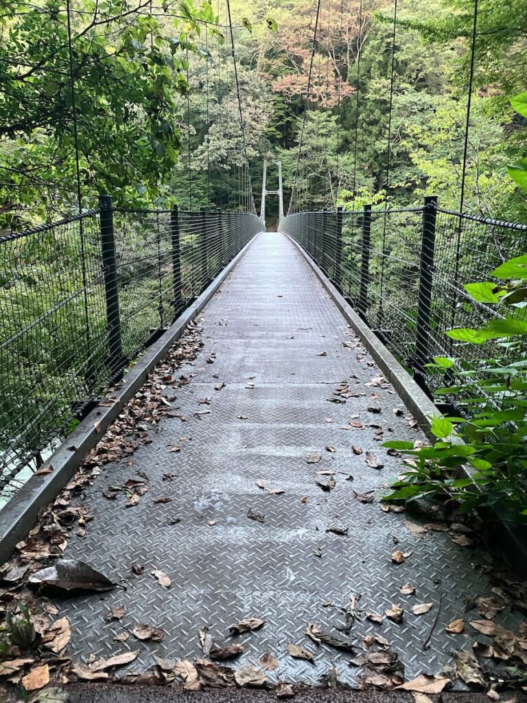 つつじ橋正面