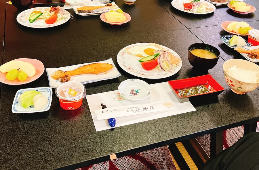 信勝館 朝食